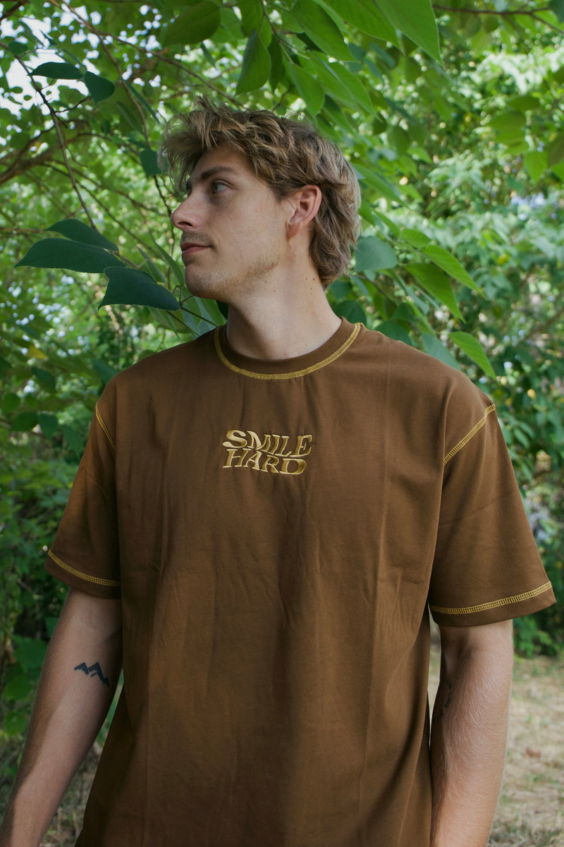 SMILE HARD ROOTS STITCH TEE