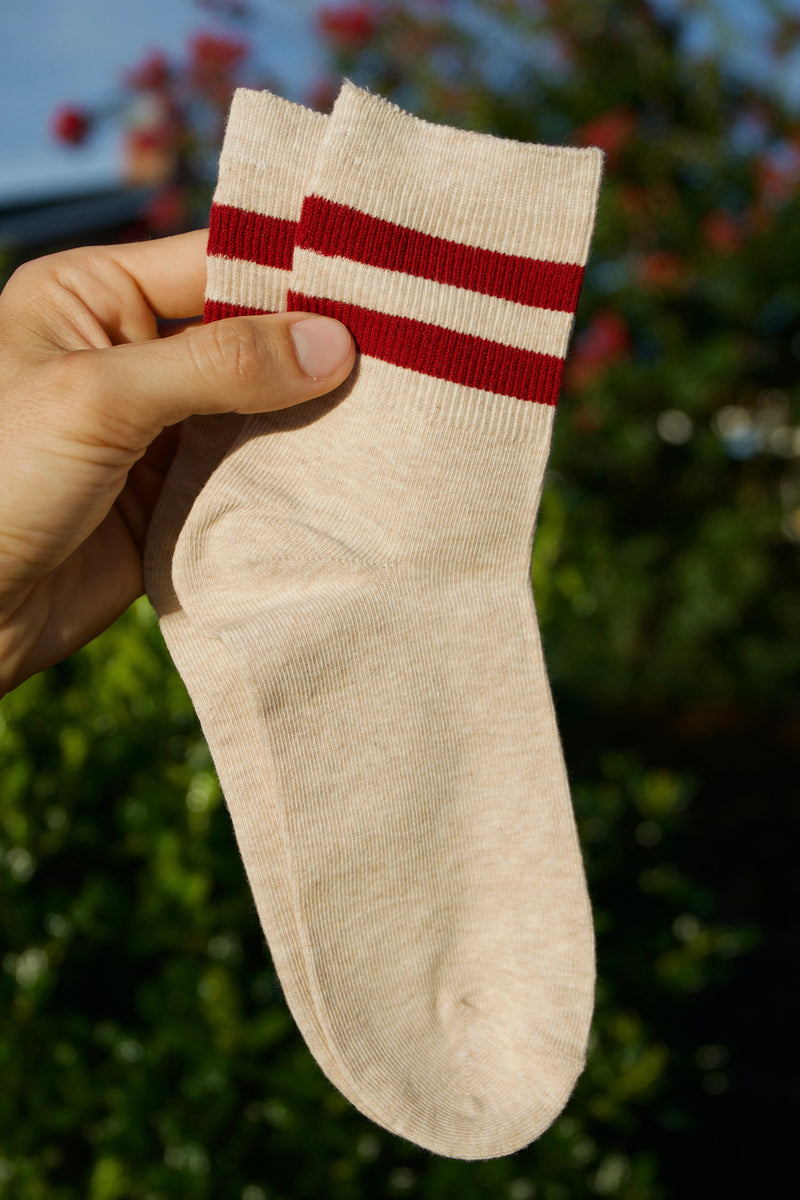 ADULTS CAMP SCOUT RED STRIPE SOCKS